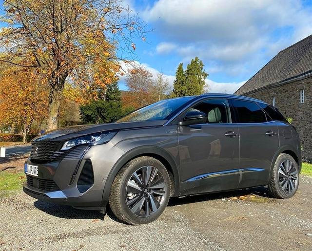 标致的翻身之作？新款3008实车，换全新中控屏，外观更运动