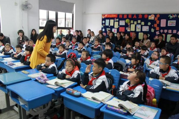 宇宙的边疆主要内容概括