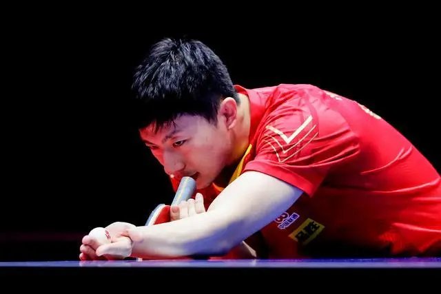 8次参赛8次夺冠，马龙世乒赛这一纪录无人能及！如何评价其传奇体育成就？