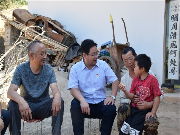 如何做深做细群众工作发言材料