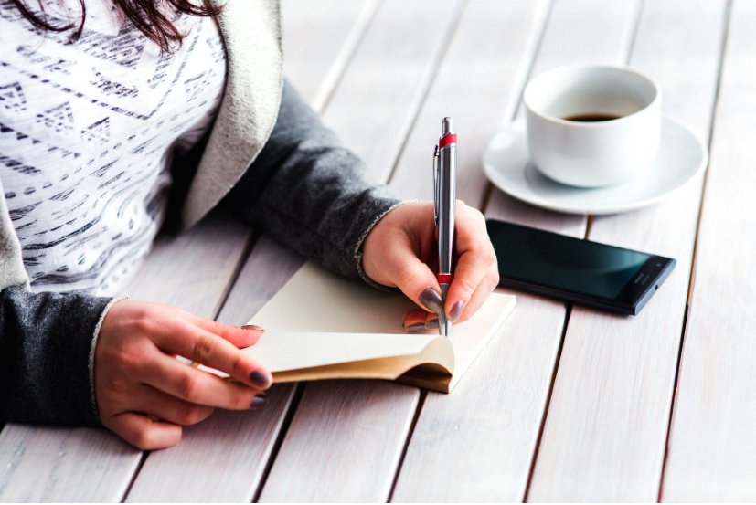 弟弟为什么这样看我？