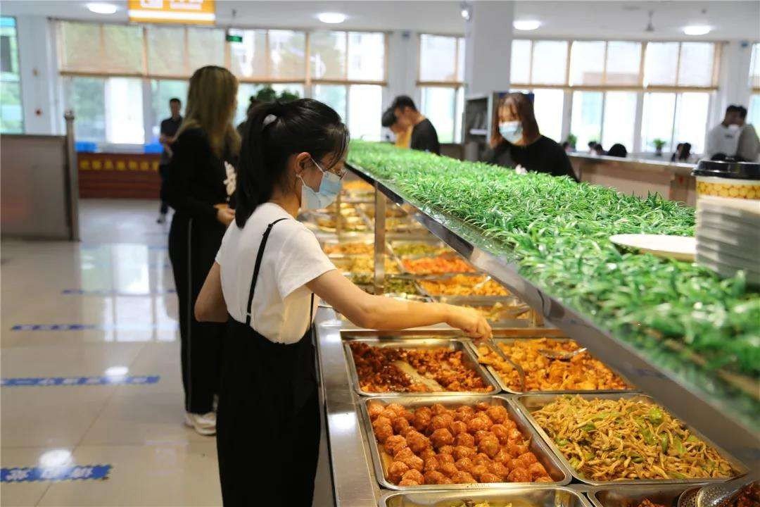 辽东学院的寝室条件好吗？