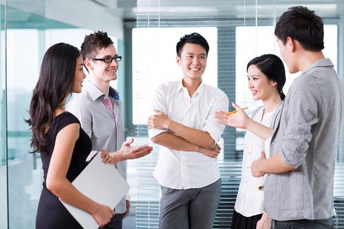 有一个稀有姓氏是一种什么体验？