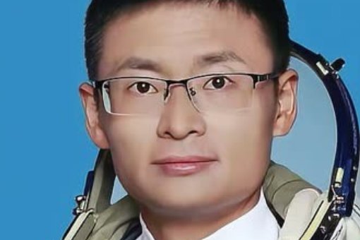 载荷专家什么意思