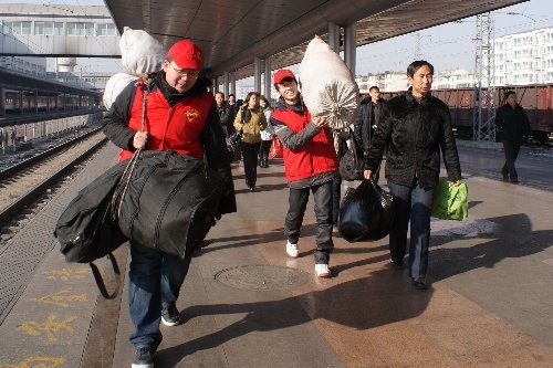 山海关火车站咨询处电话