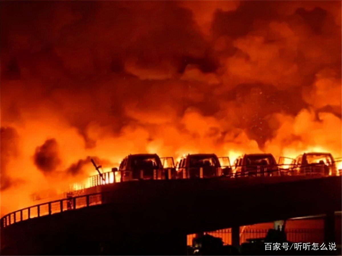 出警25人，牺牲25人，一支没人活着回来的消防队，怎么回事呢？