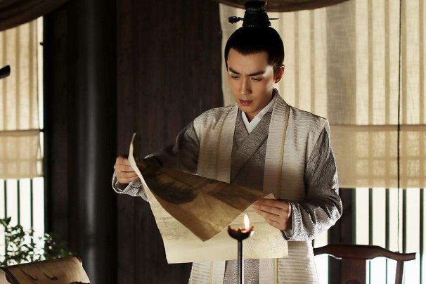 谁醉酒后误上龙床，还被逼无奈起兵造反？