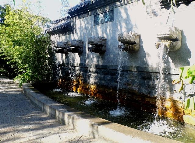 北京太庙上演龙吐水景观，你如何评价这一景观？