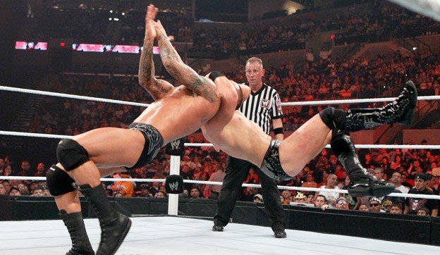 对《WWE夏日狂潮2017》完整视频有什么看法？