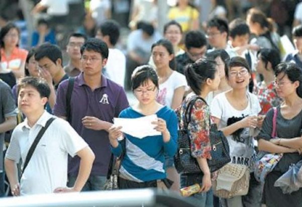 事业单位招聘不得限制毕业院校，究竟如何才能保障职校生平等竞争机会？