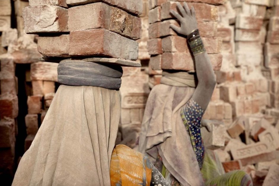 奴役是什么意思啊