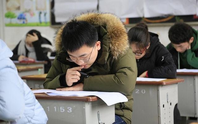 事业单位招聘不得限制毕业院校，究竟如何才能保障职校生平等竞争机会？