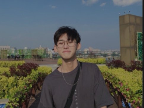 摘掉眼镜的唐九洲被网友称是解开封印了，你是怎么认为的？