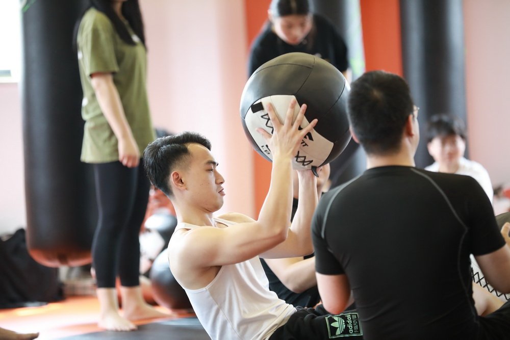 国内健身教练培训有哪些机构，哪家好？