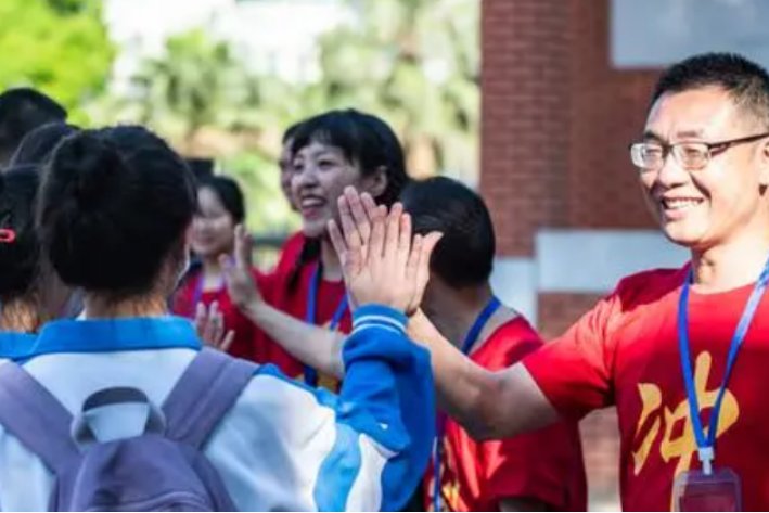 2023高考贵州预估分数线和考向