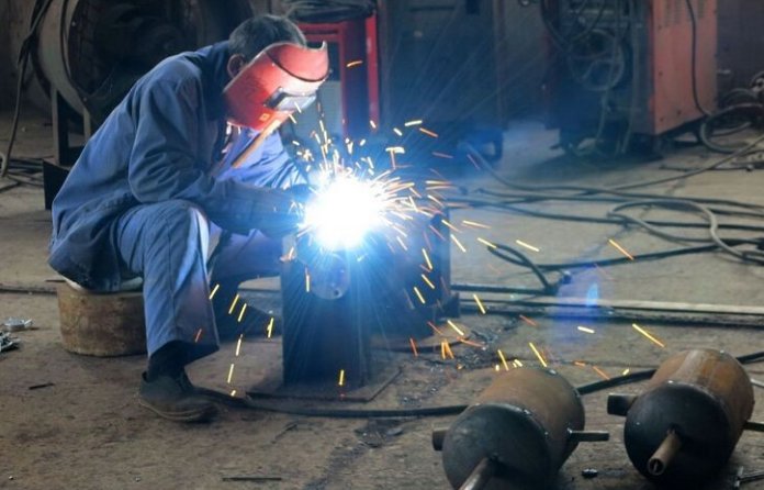 考电焊工需要什么条件？