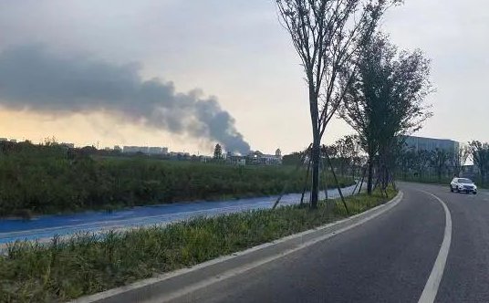 浙江一海绵公司车间突发火灾，老板娘等6人遇难，事故发生的原因是什么？