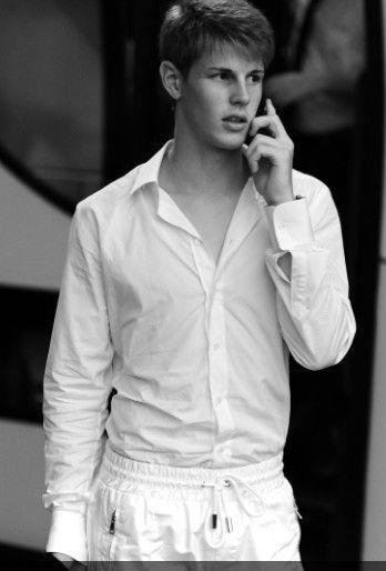 齐格尼的个人资料