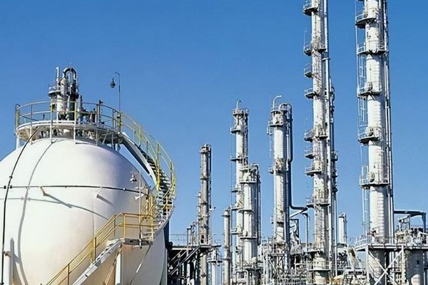 俄天然气寡头在西班牙豪宅内上吊自杀，他妻女的死因是什么？