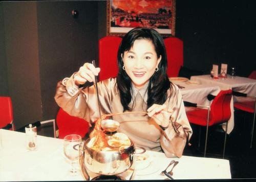 人们常说的帽子天后是谁?