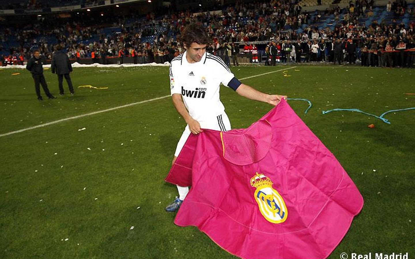 求劳尔斗牛舞壁纸