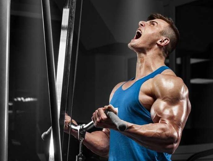 撸铁是啥意思？