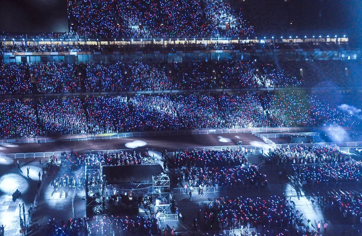 累计造成12人确诊，但演唱会仍照常举行，你如何看待张惠妹的这一决定？