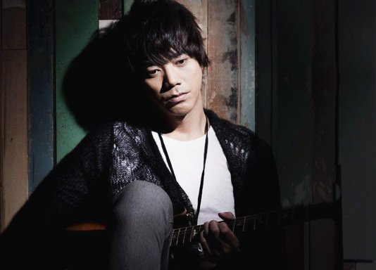 五月天的信和阿信是一个人吗？