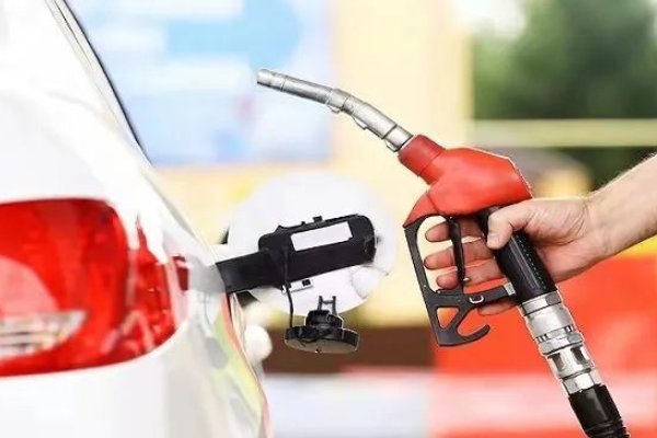 国际油价延续强势成品油将迎年内第十三涨，控制油价涨跌的因素是什么？