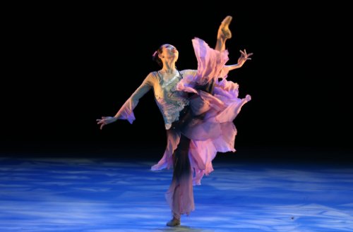 最好的未来舞蹈串词