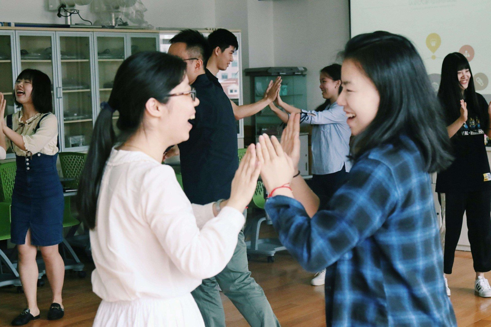 班主任调走了家长怎么感谢