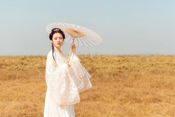 穿裙子的时候男朋友可以做什么？