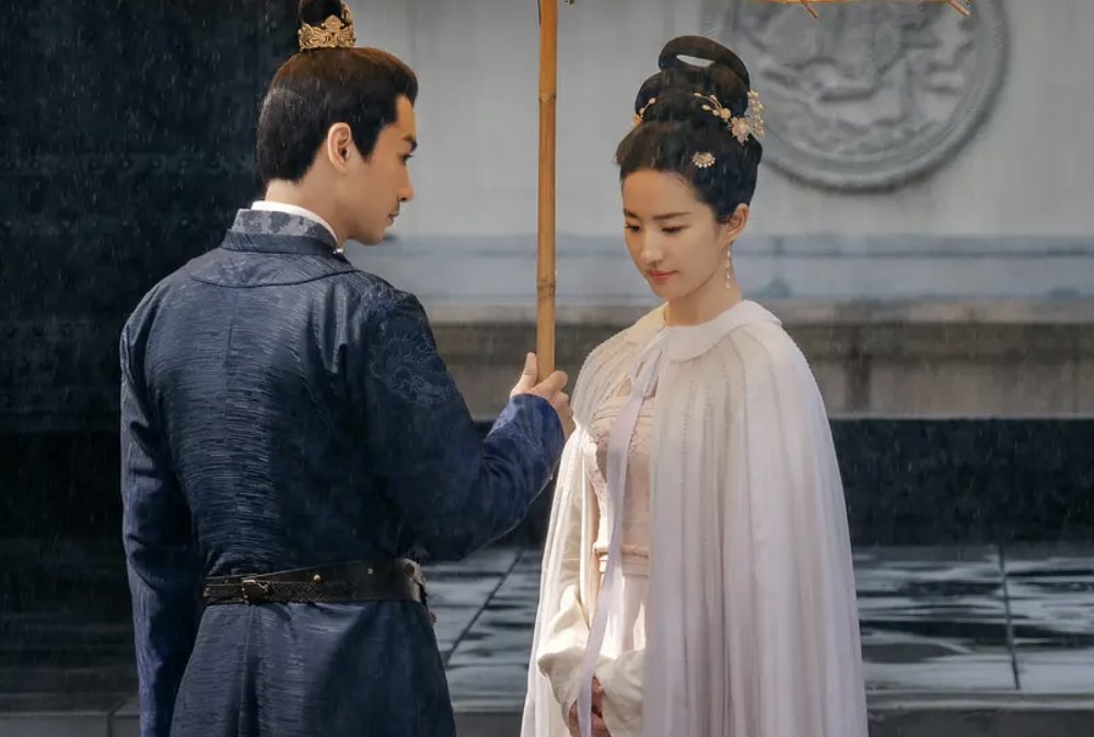 刘亦菲一袭青衣肤白貌美,《梦华录》里却被叫乡野村妇,这真的符合设定吗?