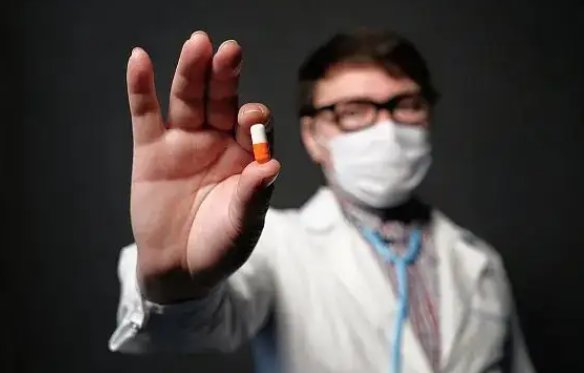 国产新冠口服药开售后即刻下架,相关药企对此作何回应?