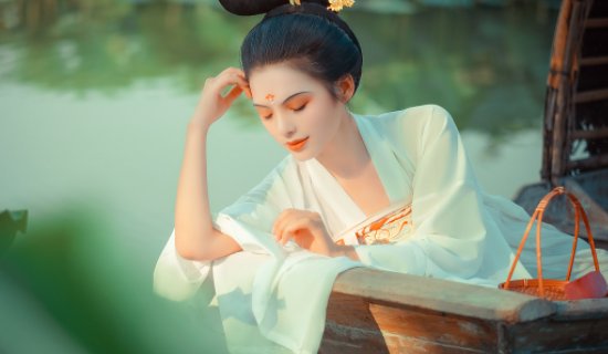 一个女主多个男主的甜宠文，你知道哪些？