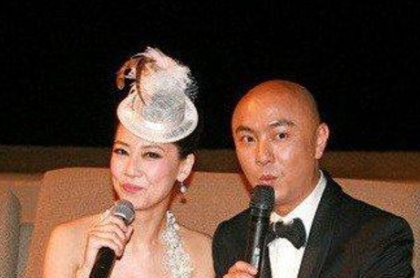 为照顾年迈母亲,张卫健停工2年,跟老婆分开515天,惹出了哪些绯闻?