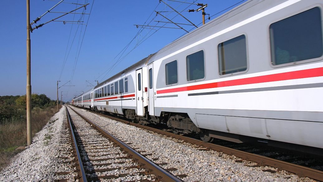 京沪高铁将迎来10岁生日，高铁给人们的生活提供了哪些便利？