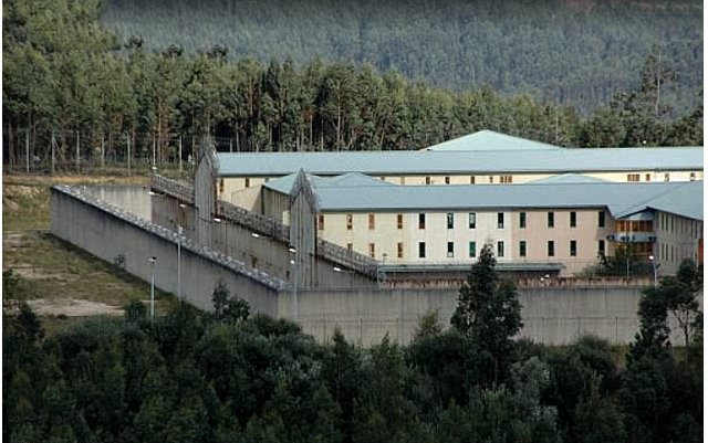 囚犯被三名医生确认死亡结果发生了什么？