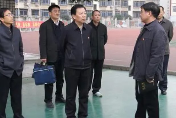 洛阳市教育考试中心电话