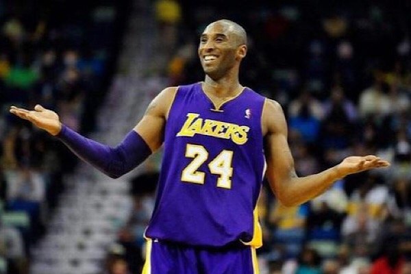 科比为什么穿24号球衣？