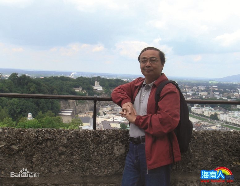 画家邓子平简介？