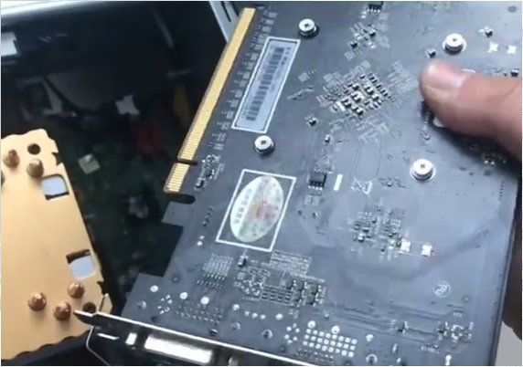 御轩X3电脑机箱怎么装显卡？