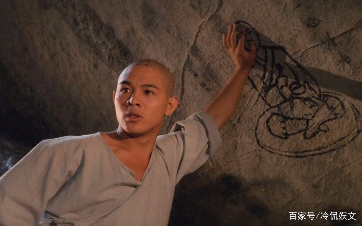 《战狼2》爆红后，李连杰警告吴京：从此夹着尾巴做人，发生了什么事情呢？