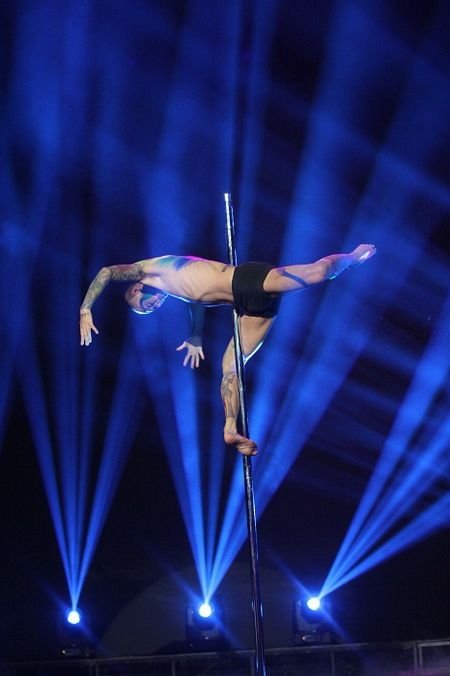 闫少轩的个人简介