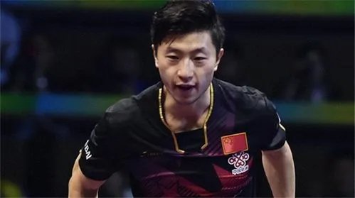 8次参赛8次夺冠，马龙世乒赛这一纪录无人能及！如何评价其传奇体育成就？