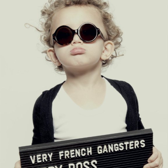 求欧美正太的情侣头像。