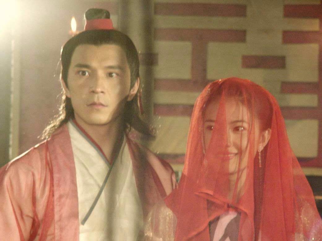 如何看待《一桌没有姑娘的饭局，还能叫吃饭吗》这篇文章？