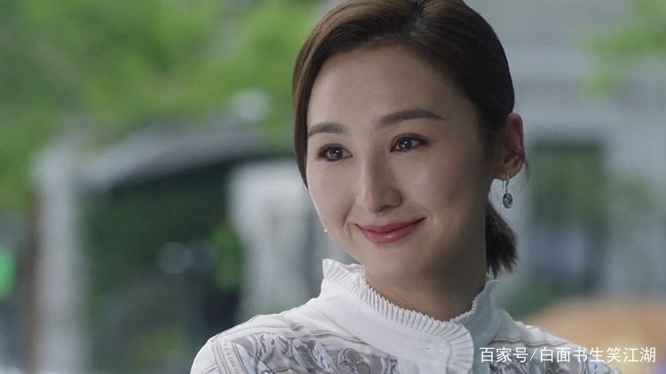 三十而已中，梁正贤的未婚妻是谁？