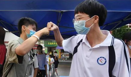 福建中考分数线是多少分？