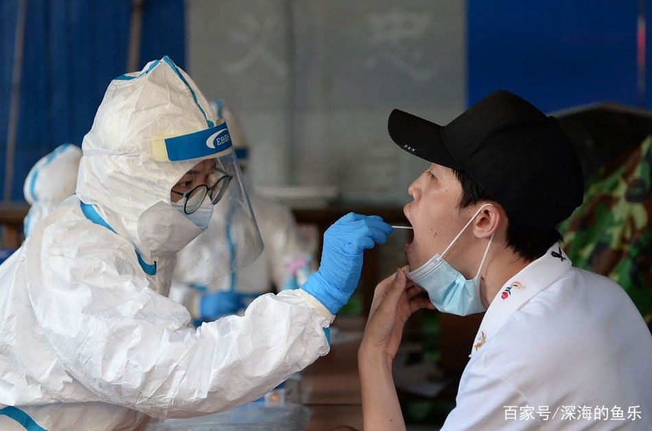 一家三口确诊新冠，另一人为什么没事？